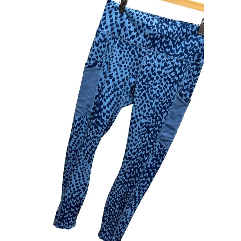 Fabletics PowerHold On the Go High Waist Navy & Cornflower Marina Sahara Print L